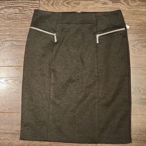 NWOT MICHAEL KORS PONTE KNIT PENCIL SKIRT
(65)